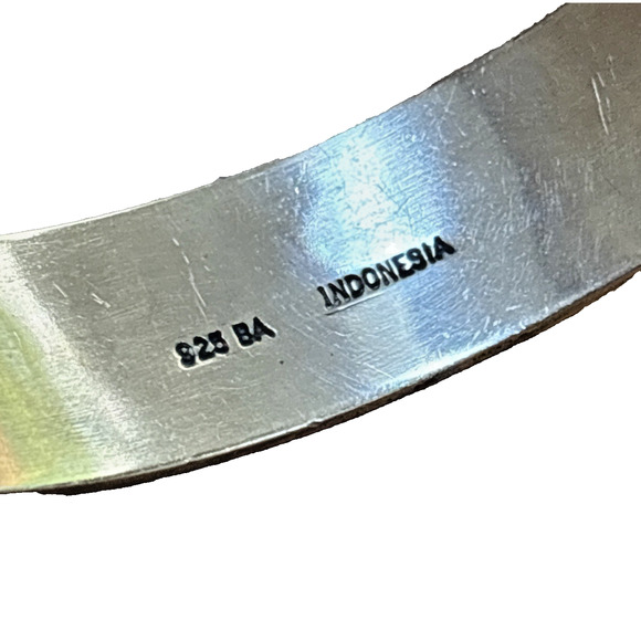 Signed 925 BA INDONESIA Ornate Embossed Cuff Bracelet 1/2” Wide Sterling Silver - Picture 4 of 5